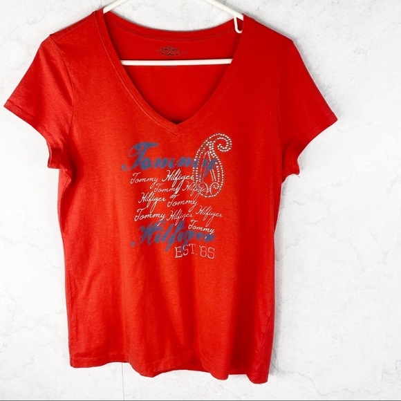 [Tommy Hilfiger] V-Neck Graphic Tee - Picture 1 of 3